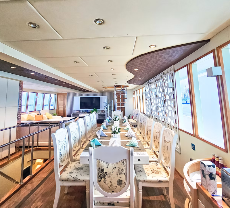 Surf-nas-maldivas-surf-para-mulheres-trip-life-style-de-viagens-em-grupo-de-mulheres