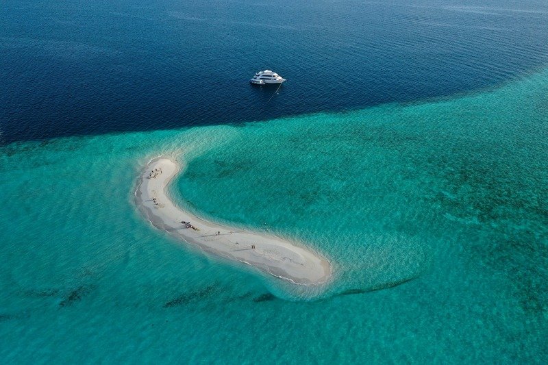 Surf-nas-maldivas-surf-para-mulheres-trip-life-style-de-viagens-em-grupo-de-mulheres5