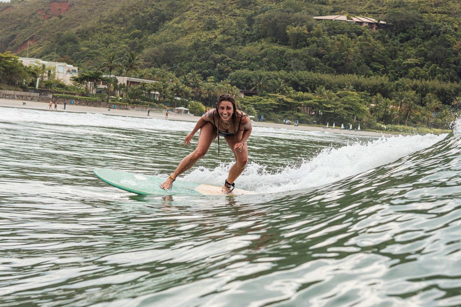 Surf-para-mulheres-em-nicaragua-popoyo3